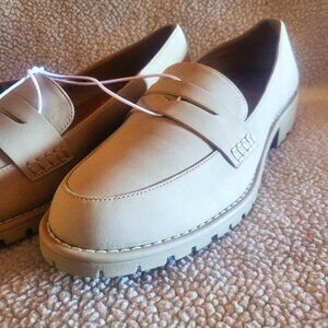 NWT! DV by Dolce Vita Carley Loafers - Light Beige Size 10